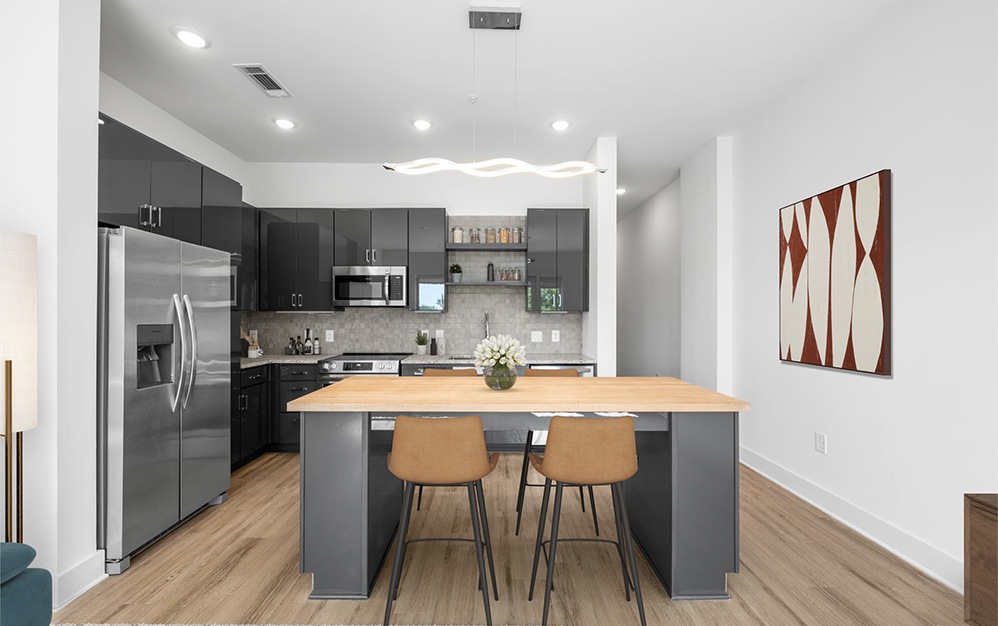 A6 - 1 bedroom floorplan layout with 1 bathroom and 815 square feet (Kitchen
)